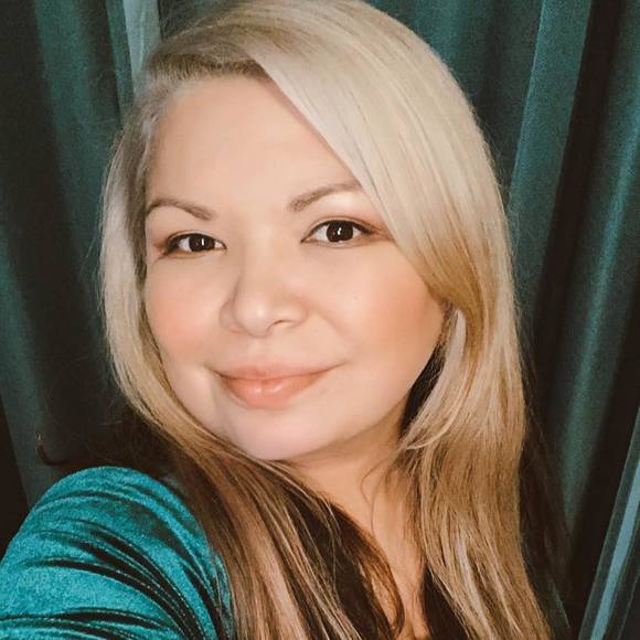 Profile Picture of Anna Cotter (@hallomoondust) on Poshmark