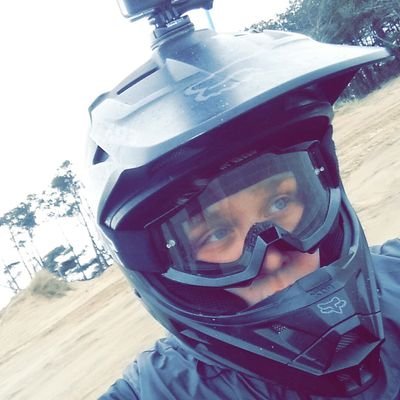 Profile Picture of Stuart Curtis (@SandGoonz) on Twitter