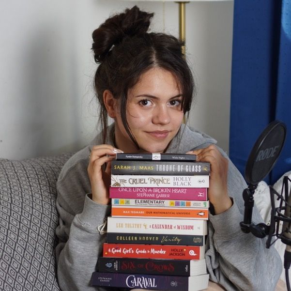 Profile Picture of Aimee Tea 📚 (@aimeetea_reads) on Tiktok