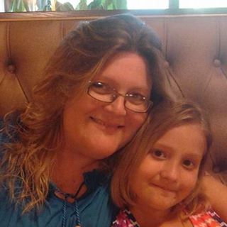 Profile Picture of Debbie Olinger (@june.jeos) on Facebook