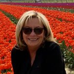 Profile Picture of Debbie Munday Kotalic (@designerdeb) on Instagram