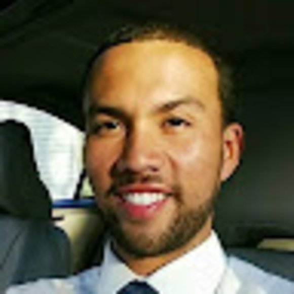 Profile Picture of Chris Chung (@chrischung431) on Poshmark