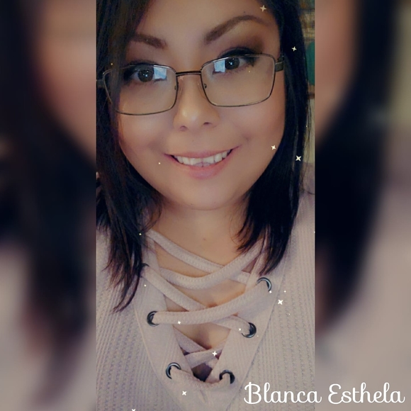 Profile Picture of Blanca Aguilar (@blancaa254) on Poshmark