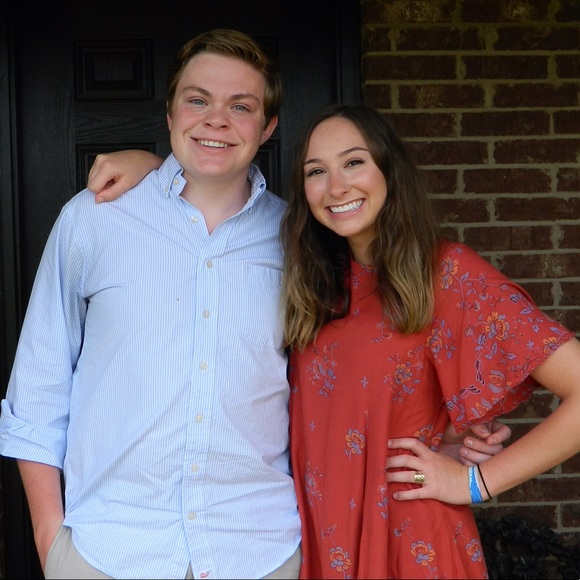 Profile Picture of Kim Crouse (@ksc3) on Poshmark