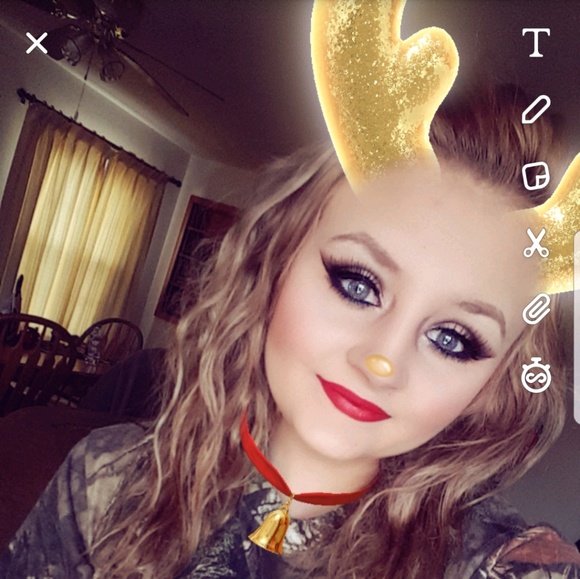 Profile Picture of Mykkah Carlburg (@mccx) on Poshmark