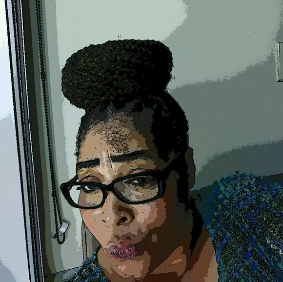 Profile Picture of Sherricka Scales (@1973sunshine) on Poshmark