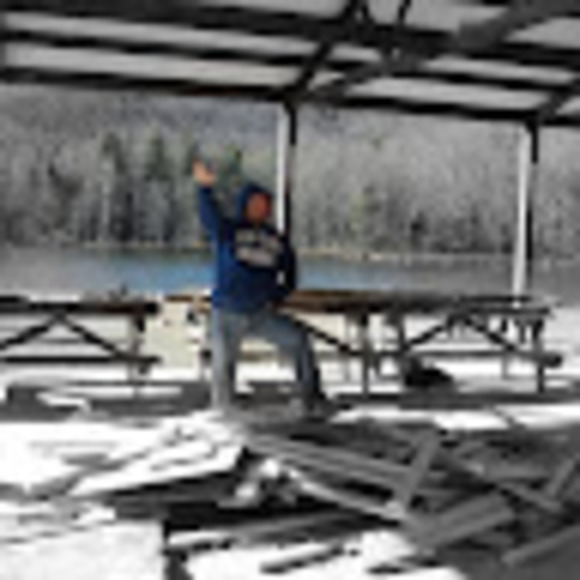 Profile Picture of Matt Freeman (@mattfreeman44) on Poshmark