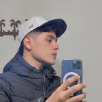 Profile Picture of 𝔄𝔞𝔯𝔬𝔫 𝔳𝔢𝔩𝔞𝔰𝔮𝔲𝔢𝔷 (@aarvnr_) on Instagram