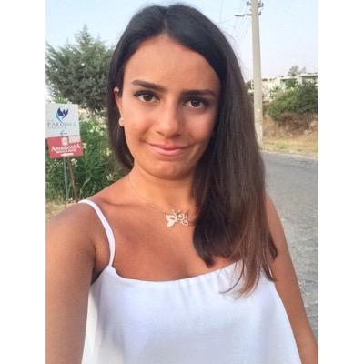 Profile Picture of Ani Nersesian (@annienersesian) on Twitter