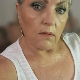 Profile Picture of Kim Calcutt (@kim.calcutt) on Instagram