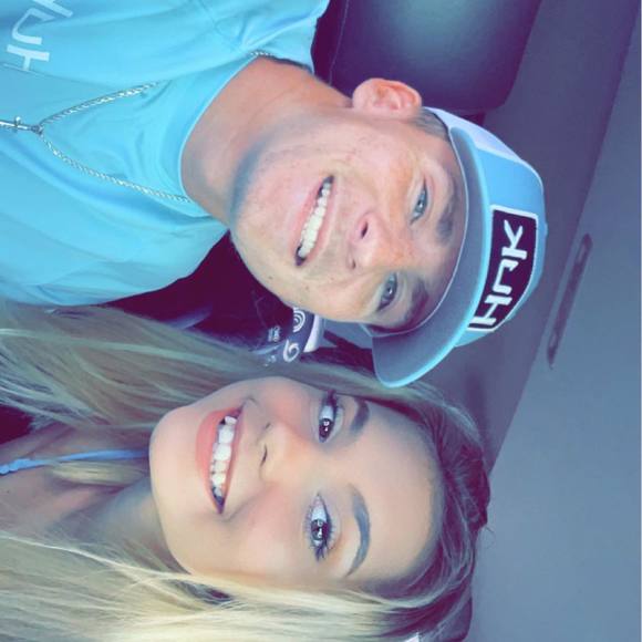 Profile Picture of Julianna Hansen (@julianna_hansen) on Poshmark