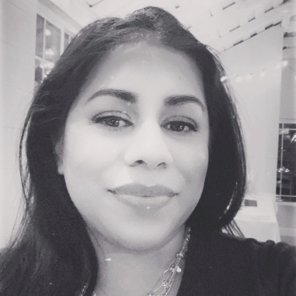 Iram Zaman - Poshmark Profile Picture of Iram Zaman (@iram215) on Poshmark