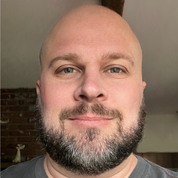 Profile Picture of Joseph Schiavone (@dauntless83) on Poshmark