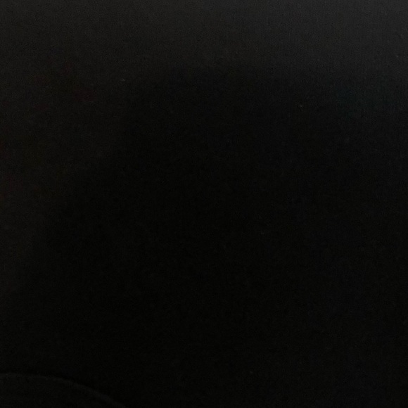 Profile Picture of Ivanna Moya (@ivannamoya) on Poshmark