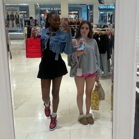 Profile Picture of 𝑻𝒐𝒏𝒊 (@toni..josephine) on Tiktok