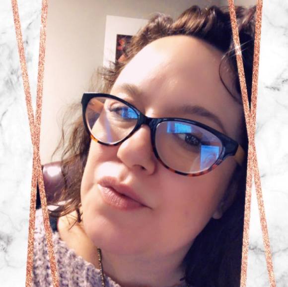 Profile Picture of Sarah Janeczek mansheim (@smansheim) on Poshmark