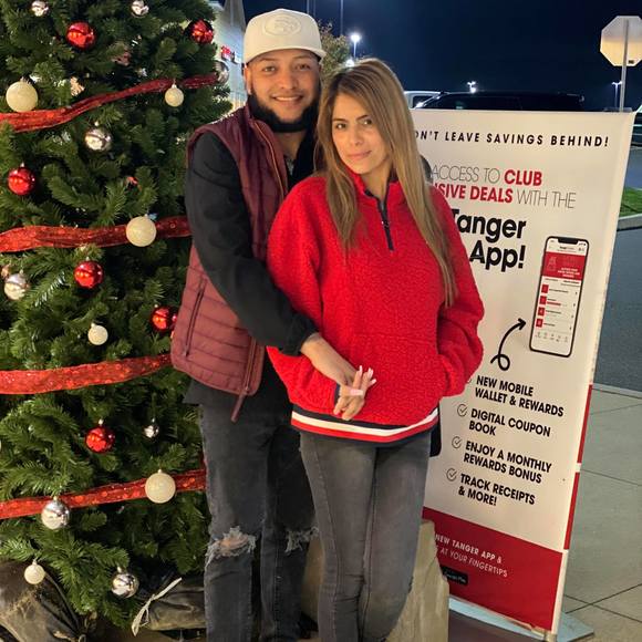 Profile Picture of Oswal Quintino (@oswaldo_62) on Poshmark