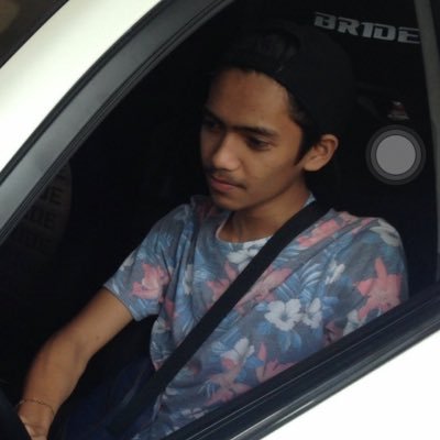 Profile Picture of Victor Laurence (@Lavinozor) on Twitter