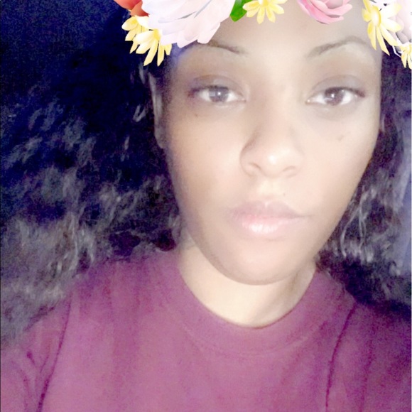 Profile Picture of Markesha Ivey (@my3qgirls) on Poshmark