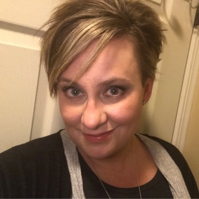 Profile Picture of Polly Olson (@mylulabesties) on Twitter