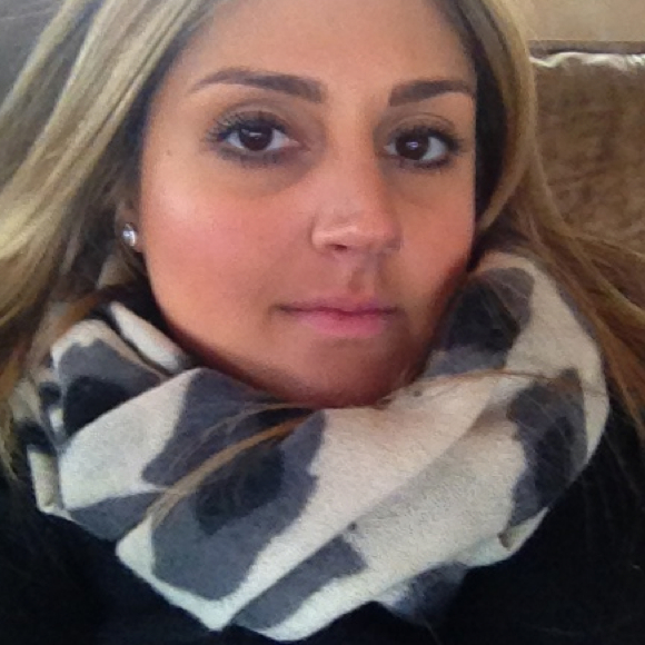 Profile Picture of Kristina Capretti (@klg258) on Poshmark