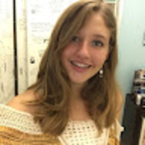 Profile Picture of Giovana Puccini (@gihpuccini) on Poshmark