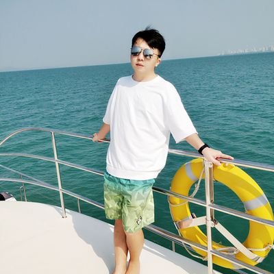 Profile Picture of Zachary Zhao (@ZacharyHarden3) on Twitter