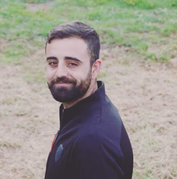 Profile Picture of Hozan Bayar (@hozanbayar) on Poshmark