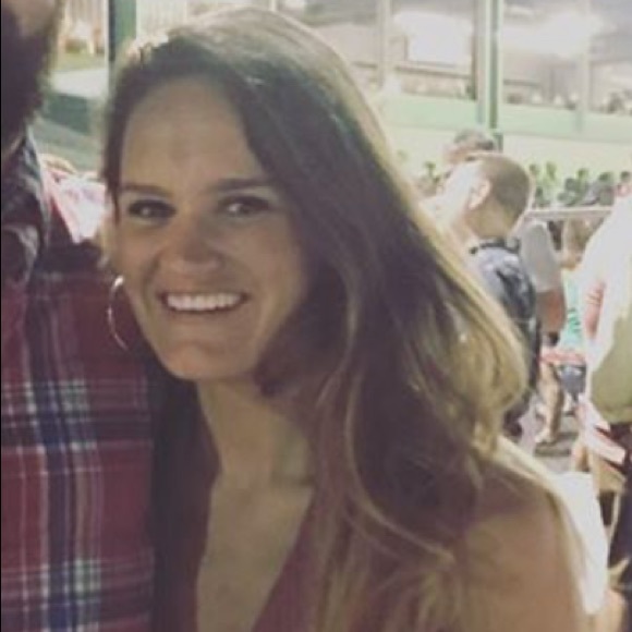 Profile Picture of Kaitlin Wright (@kew1856) on Poshmark