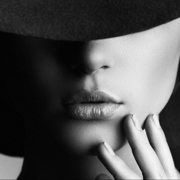 Profile Picture of Kimmy Kim (@kimmy2x) on Poshmark