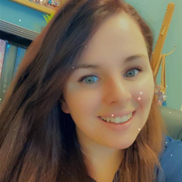 Profile Picture of Haley Roehl (@haleymarie2015) on Poshmark