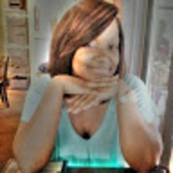 Profile Picture of Daniella Primm (@daniellaprimm75) on Poshmark