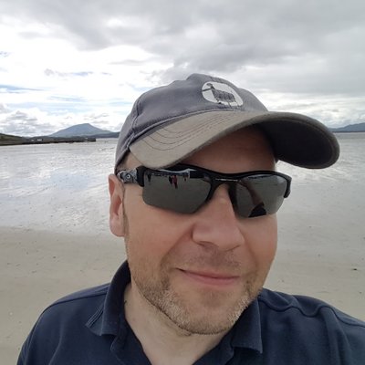Profile Picture of Neil Campbell (@ShamelessHeaney) on Twitter
