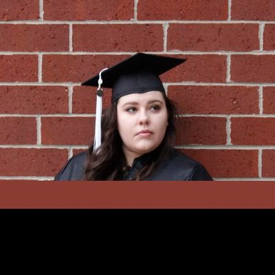 Profile Picture of Laura Loop (@lauraloopUA) on Twitter
