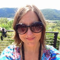 Profile Picture of Lisa Rad (@lisa-rad) on Quora