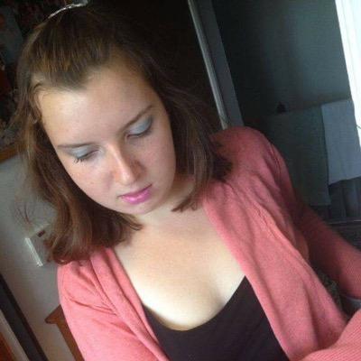 Profile Picture of Alice Grimshaw (@grimshawalice) on Twitter