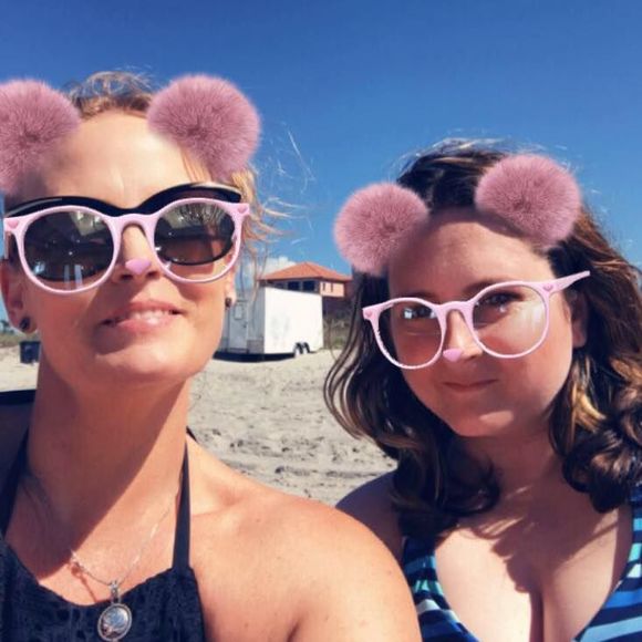 Profile Picture of Suzy Garneau (@suzyq7412) on Poshmark