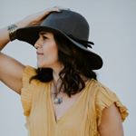 Profile Picture of Arlyne VanHook Photography (@arlynevanhook) on Instagram
