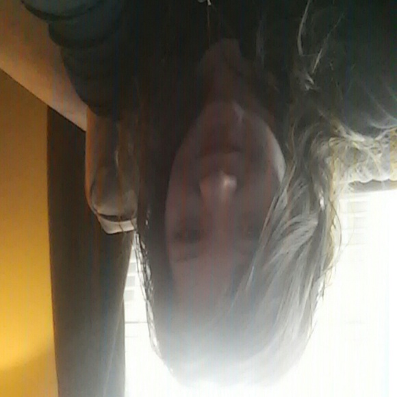 Profile Picture of Katelyn Starnes (@katelynstarnes) on Poshmark