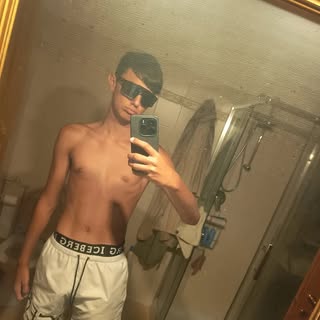 Profile Picture of mario (@_mariotozzi) on Instagram