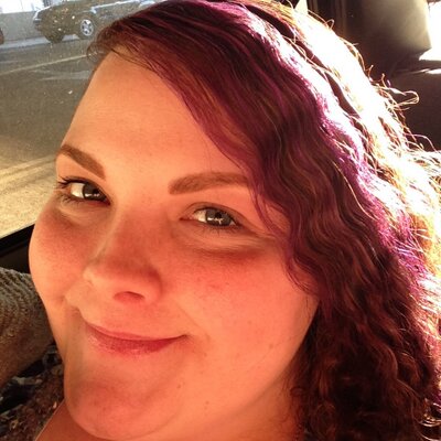 Profile Picture of Amanda Dingle (@DingleAmanda) on Twitter