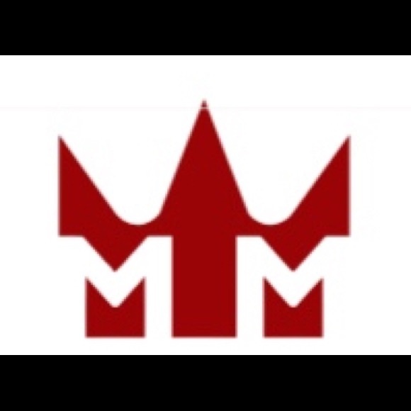 Profile Picture of Mark Reyes (@reyesventures) on Poshmark