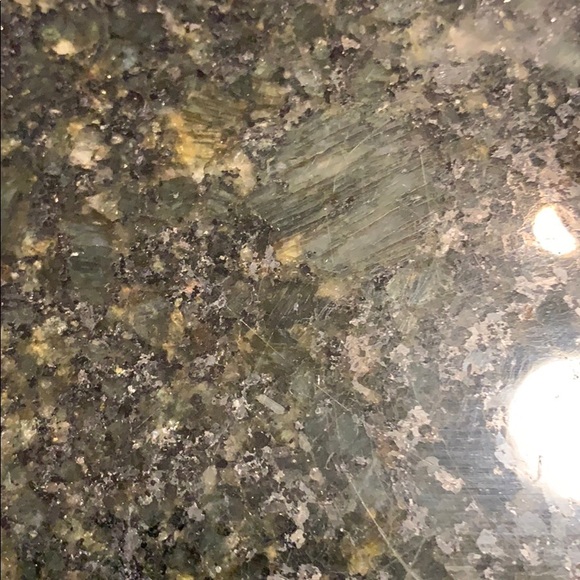 Profile Picture of Kathleen Howie (@knobbiedoerr) on Poshmark