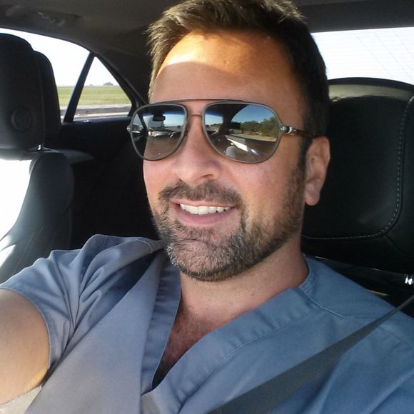 Profile Picture of Richard Gray (@foofitr) on Poshmark