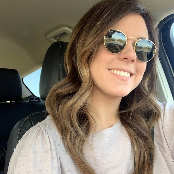 Emily Rookstool - Poshmark Profile Picture of Emily Rookstool (@emknick274) on Poshmark