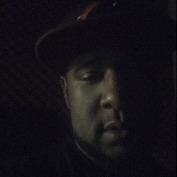 Profile Picture of Ken Graham (@kennyg216) on Poshmark