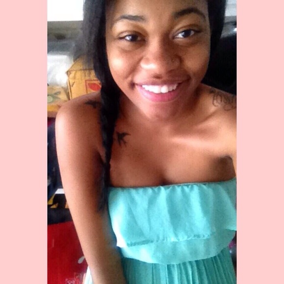 Profile Picture of Ciara Allicock (@allicockc) on Poshmark