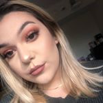 Profile Picture of Ariel Kern (@arielsmakeupbox) on Instagram