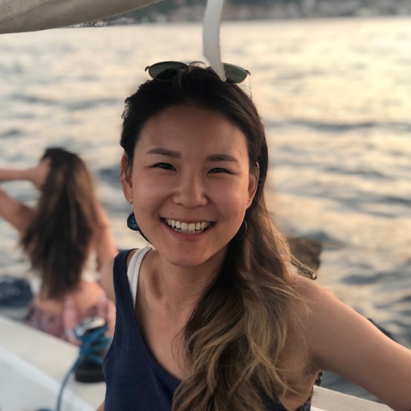 Profile Picture of Bomi Kim (@bomstarz) on Poshmark