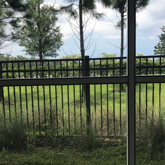 Profile Picture of Ataraxia Back (@ataraxiab) on Poshmark